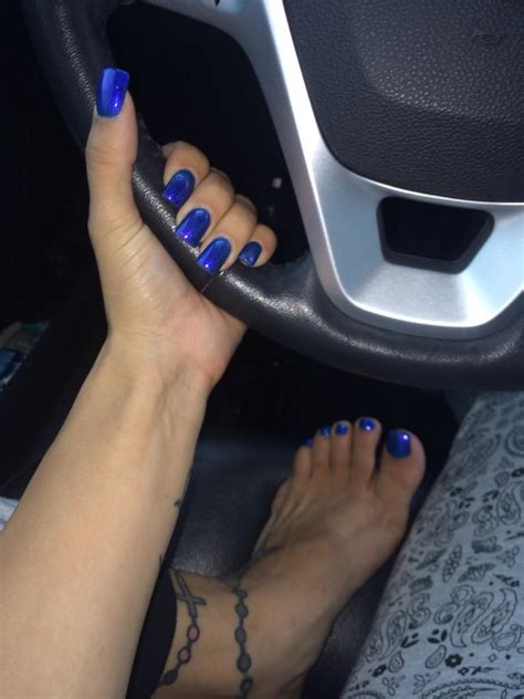 The following media includes potentially sensitive content. . Stefania mafra feet